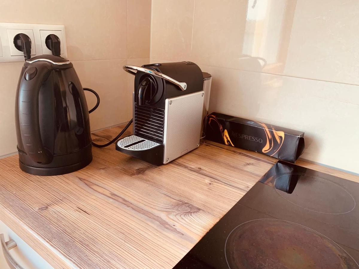 Felix Living 4, Modern & Cozy 2 Zimmer Wohnung, Balkon, Parkplatz Salzweg Extérieur photo