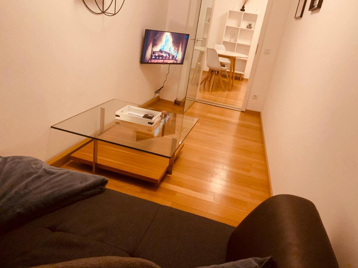 Felix Living 4, Modern & Cozy 2 Zimmer Wohnung, Balkon, Parkplatz Salzweg Extérieur photo